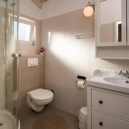 Holiday home House 4770-1 For 8 Pers. In Vrbnik (Primorje-Gorski Kotar)